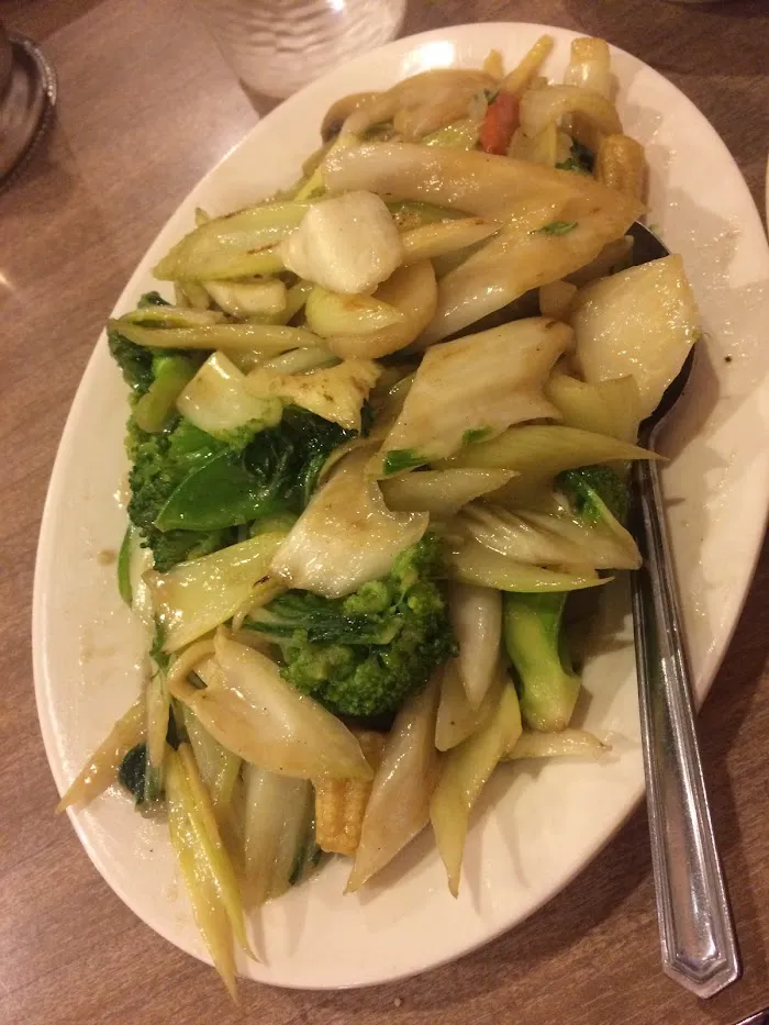 Moon Temple Chinese Restaurant 5