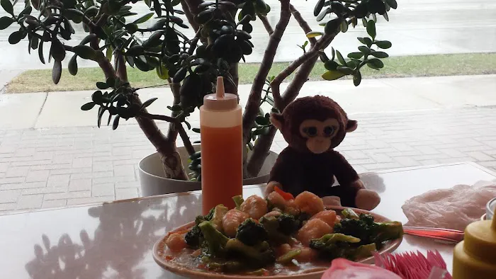 Moon Temple Chinese Restaurant 4
