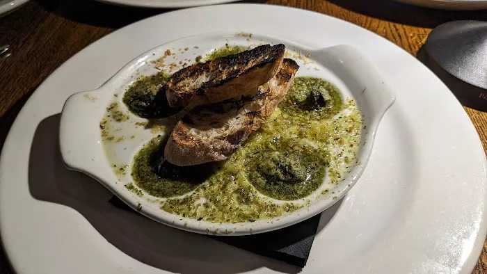 LB Bistro 8
