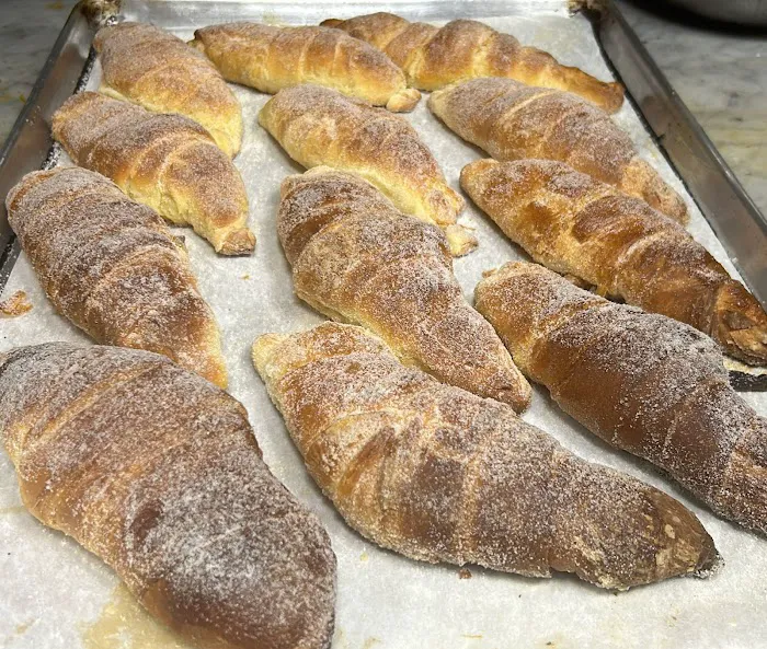 Mi Pueblo Querido Bakery and Restaurant 5