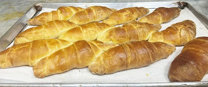 Mi Pueblo Querido Bakery and Restaurant 2