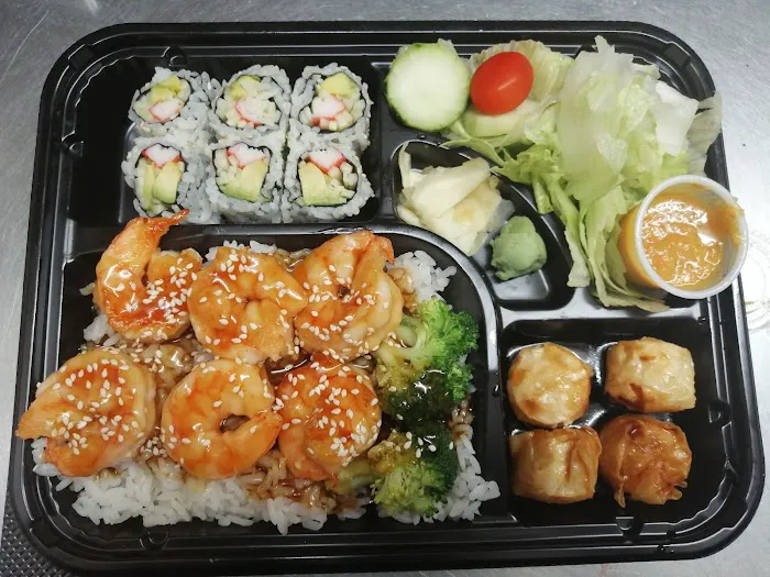 Kendy's Sushi & Peking Garden 3