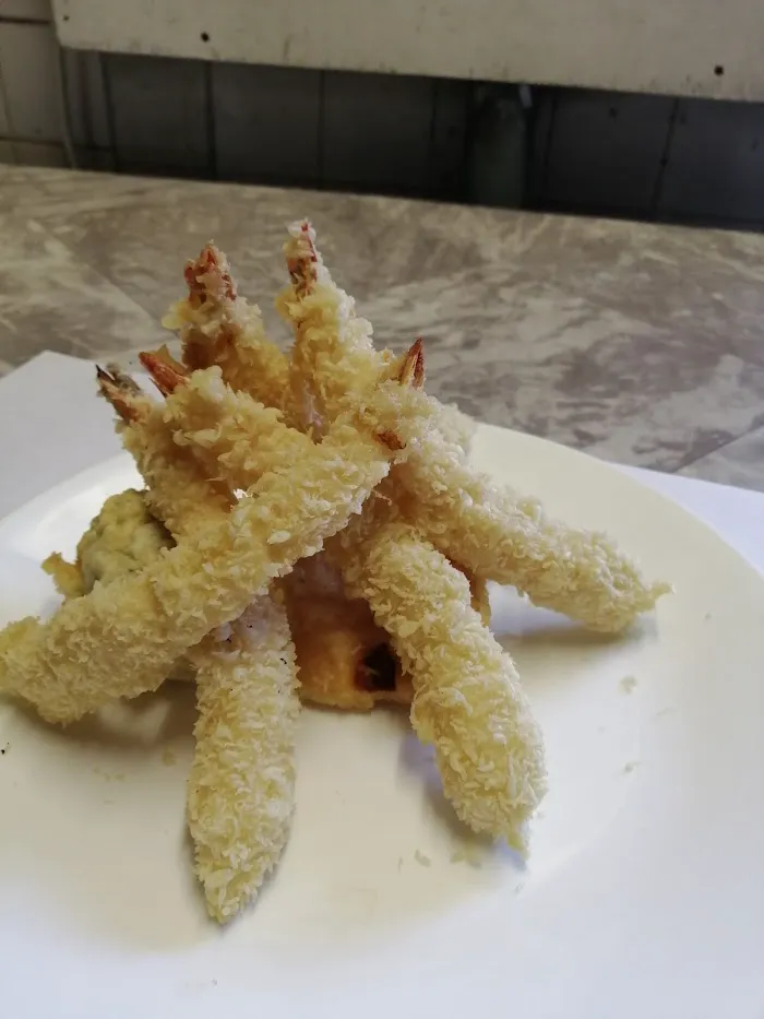 Kendy's Sushi & Peking Garden 6