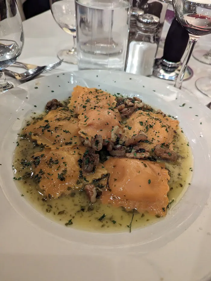 Mike's Ristorante 8