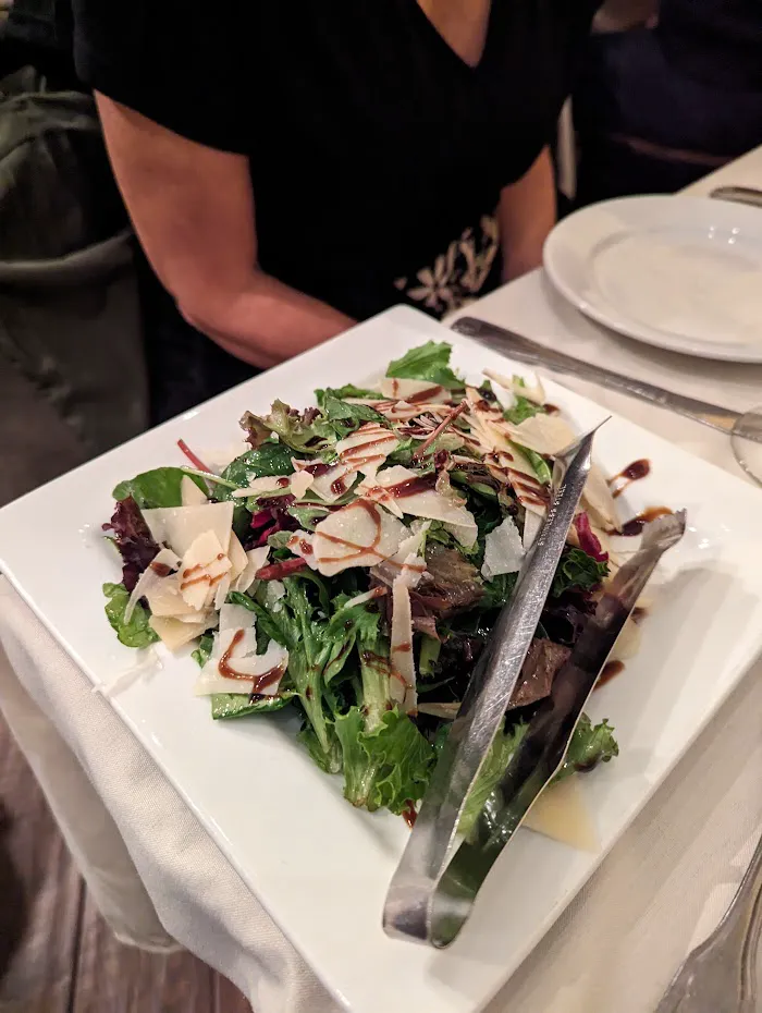 Mike's Ristorante 10