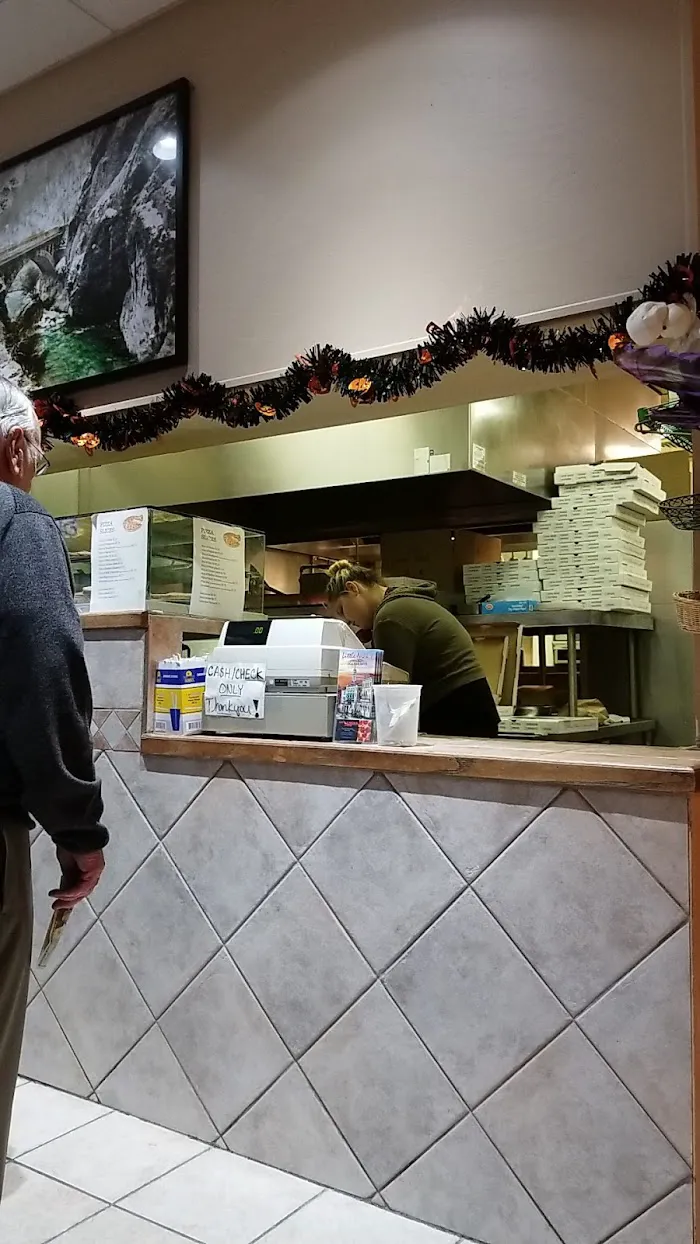 Little Nick's Pizza & Pasta 6