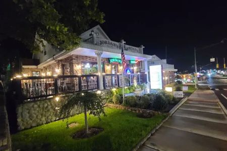 Jordan's Restaurant & Pizza