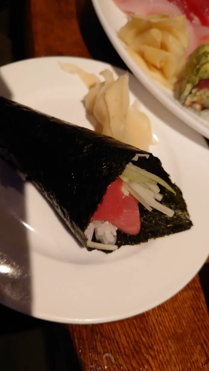 Fin Japanese Restaurant 10