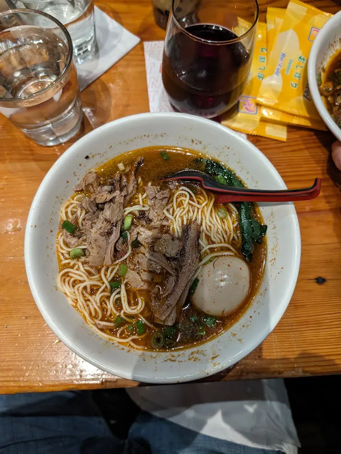 Mẹcha Noodle Bar 9
