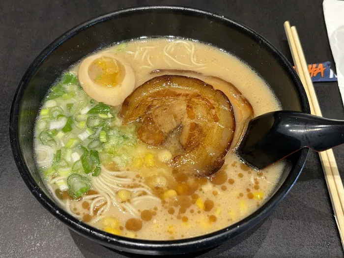Mẹcha Noodle Bar 4