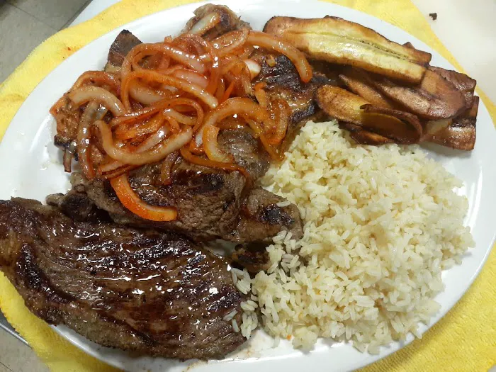 Cafe 503 pupuseria salvadoreña 6