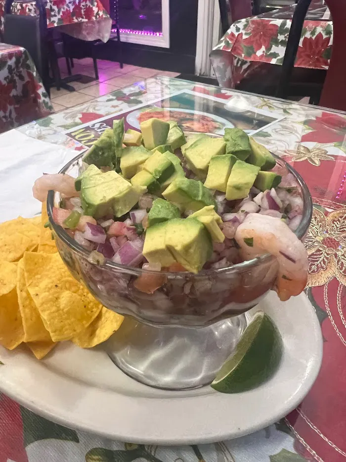 Cafe 503 pupuseria salvadoreña 8