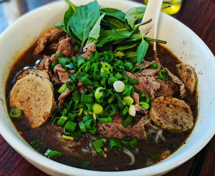 Ruuthai's Kitchen 8