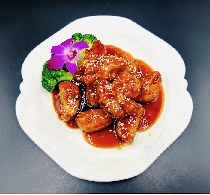 Red Tiger Dumpling House 8