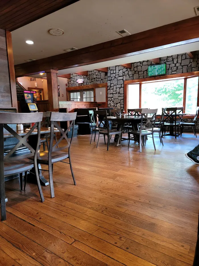 Handshakes Bar & Grill 1