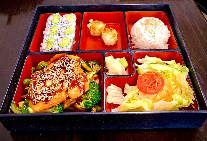 Sweet mango Asian restaurant and sushi bar 3