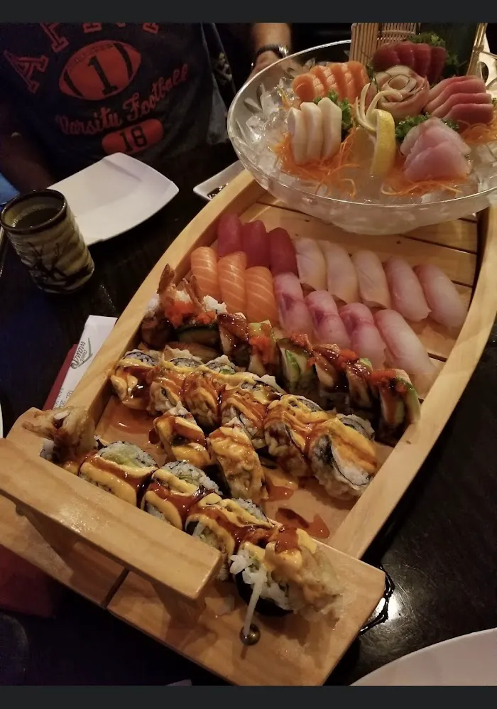 Sweet mango Asian restaurant and sushi bar 7