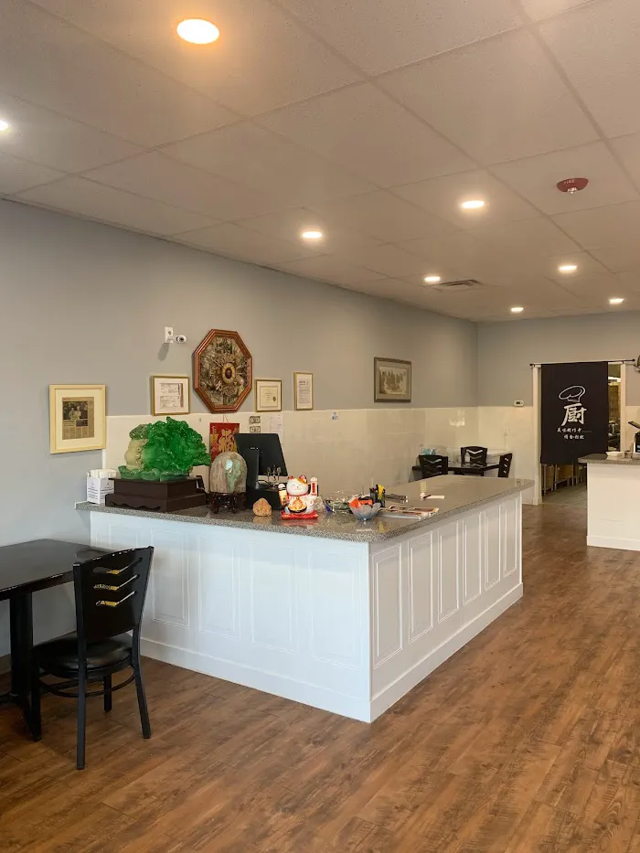 Sweet mango Asian restaurant and sushi bar 8