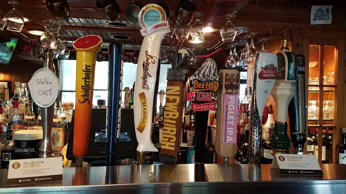 Putnam House Restaurant & Tap Room 1