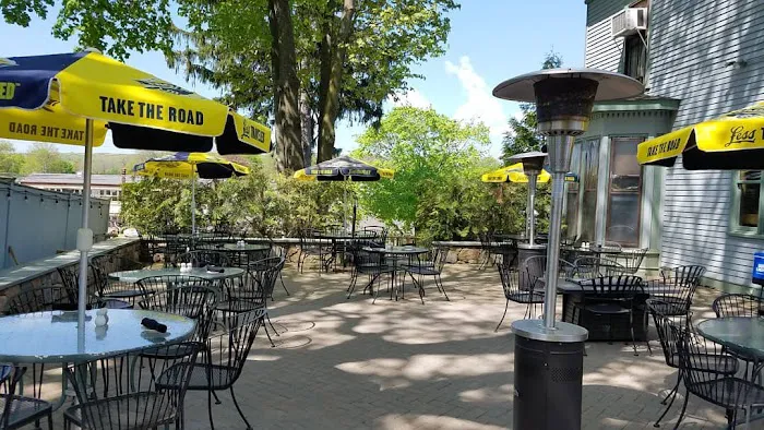 Putnam House Restaurant & Tap Room 4