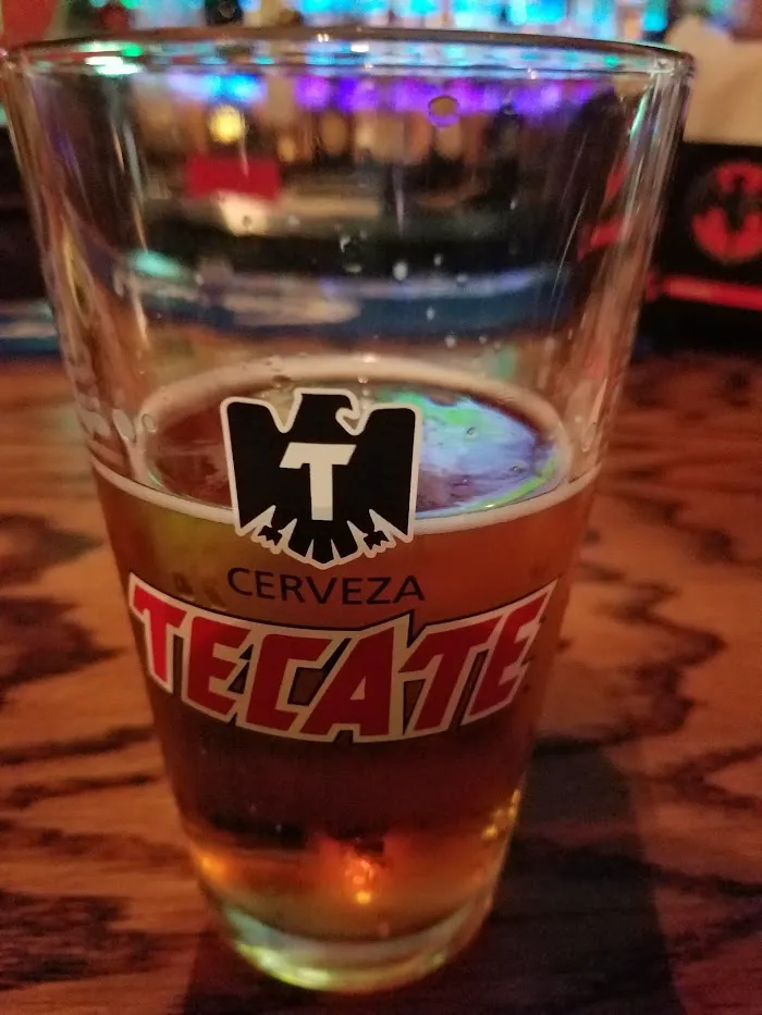El Quetzal Cafe LLC 10