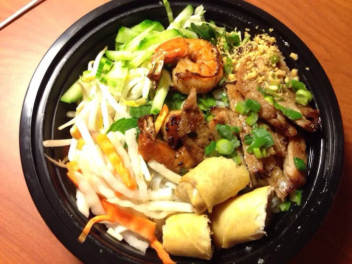 Miss Saigon Pho 4