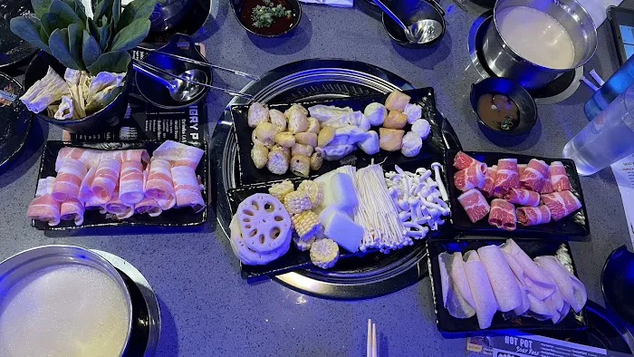 Hungry Pot Korean BBQ & Hot Pot Cajun Seafood 4