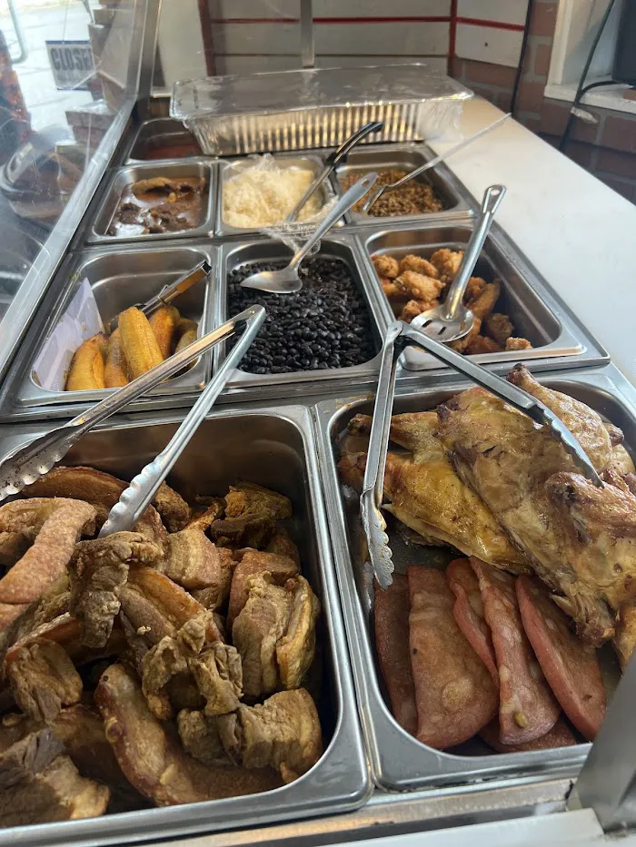 Betzys mini Market 6