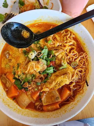 EAT Noodle & Rice 1
