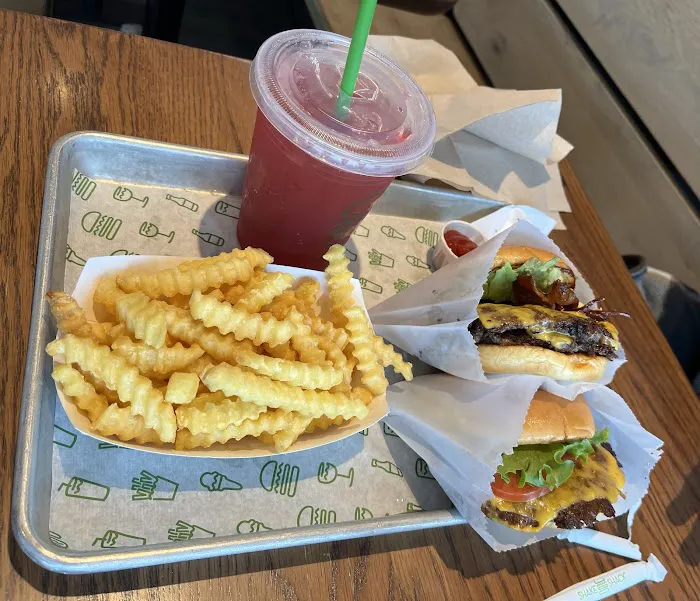 Shake Shack Danbury 1