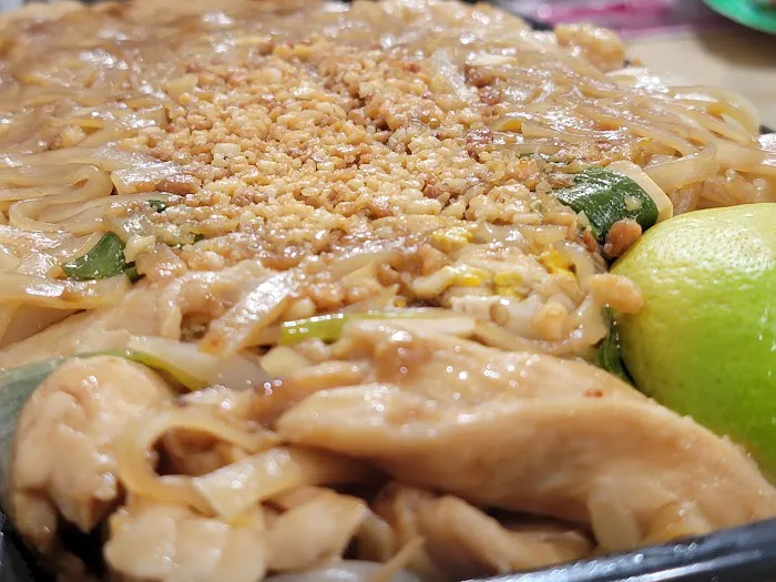 Thai Basil Lindenhurst 8