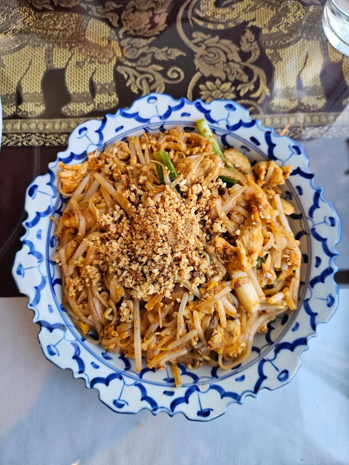 Fine Thai 9