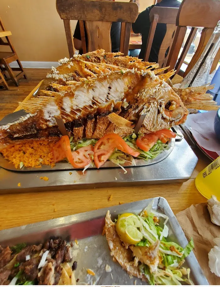 Taqueria Amigo Chino 10