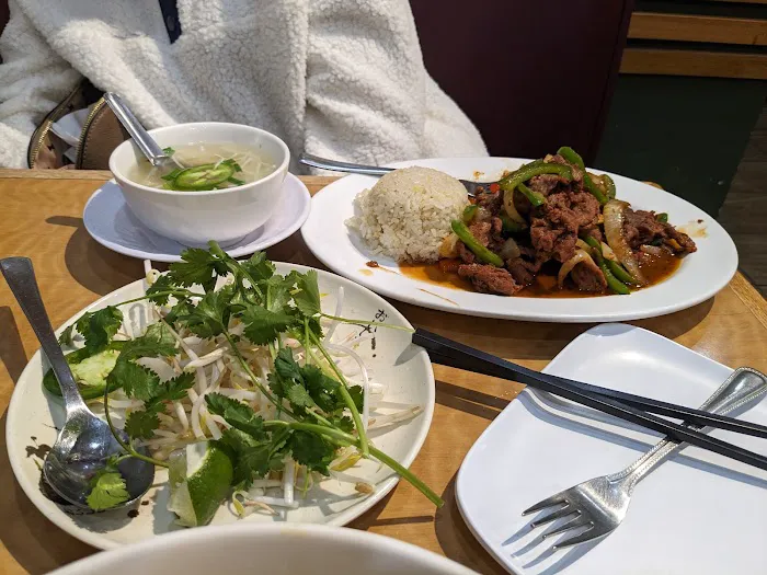 Dung Gia Restaurant 8