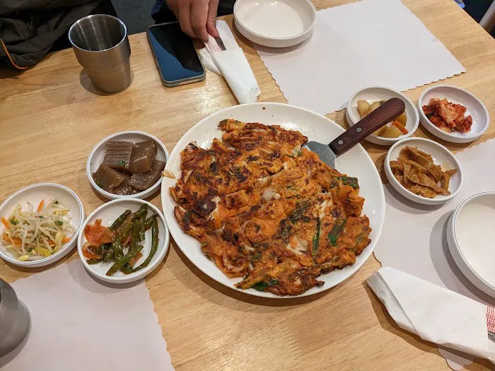 Manna Korean Restaurant 만나한식당 9