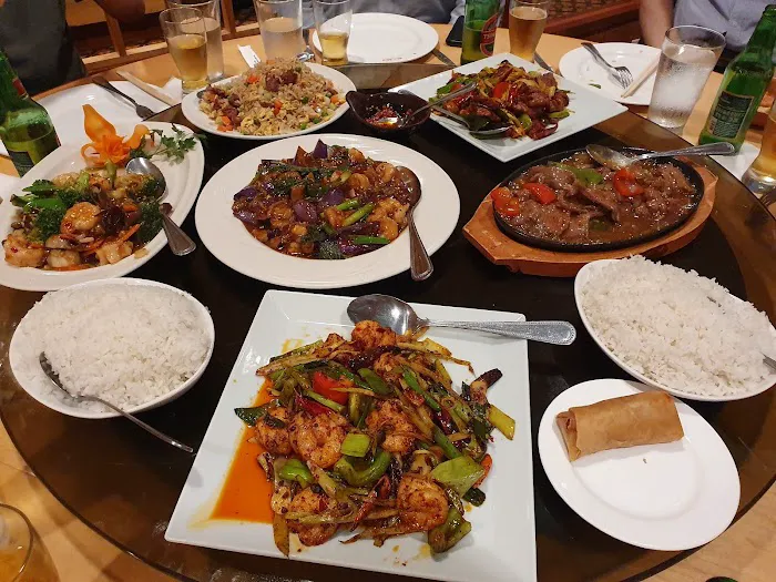 Sun Shui Asian Kitchen & Sushi 6