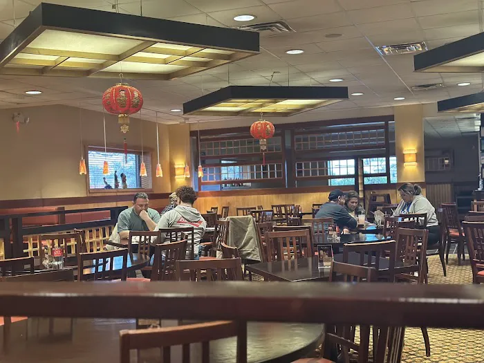 Sun Shui Asian Kitchen & Sushi 4