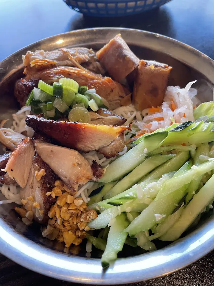 Viet Taste 8