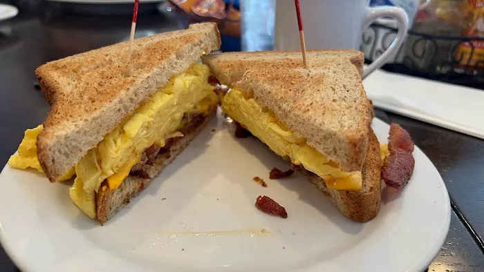 Broadview Family Restaurant 4