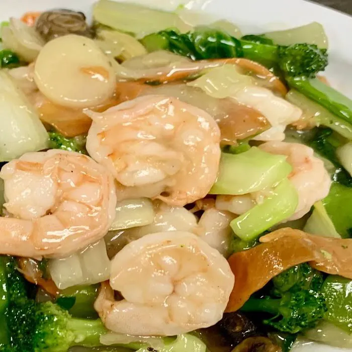 Golden Wok II restaurant 1