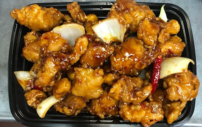 Sizzling Wok Chinese Restaurant 7