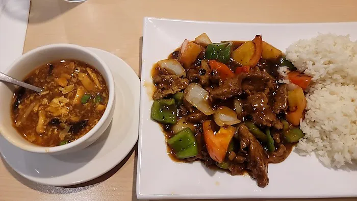 Noodle & Sushi Delight 3