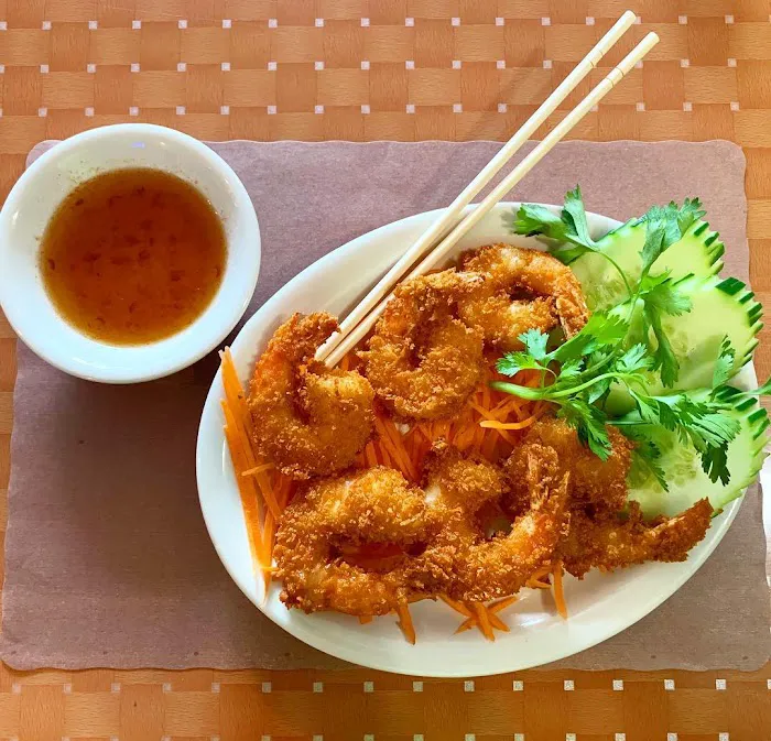 Xay's Kitchen Laos & Thai Cuisine 3