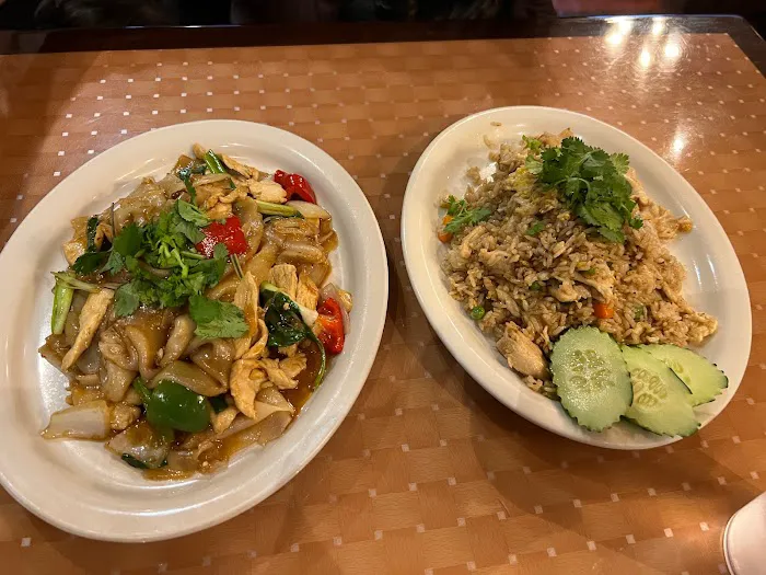 Xay's Kitchen Laos & Thai Cuisine 5