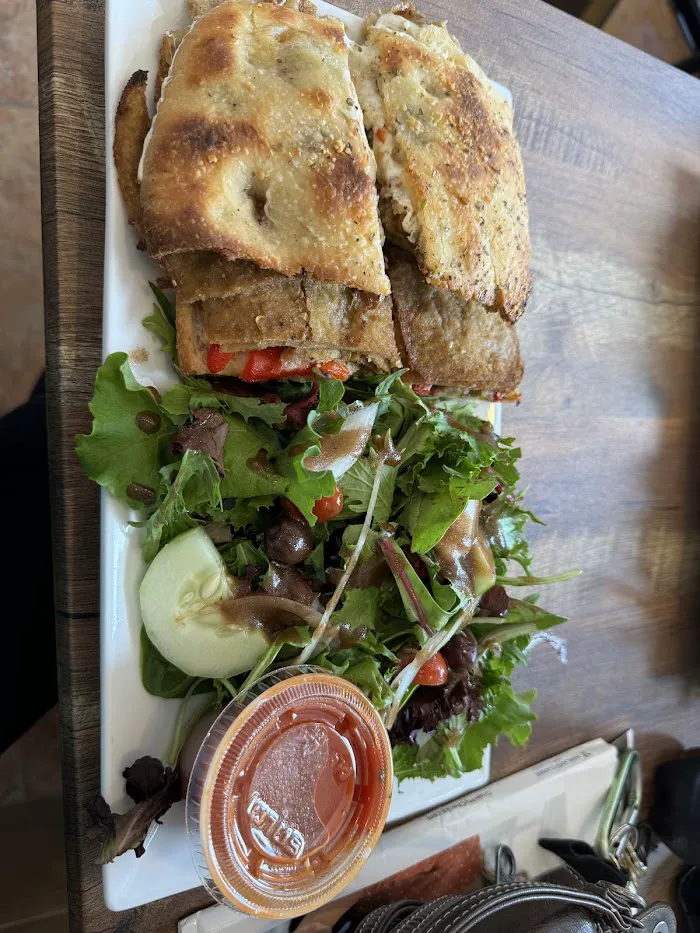 Aversano's Restaurant - Catering - Pizzeria 6