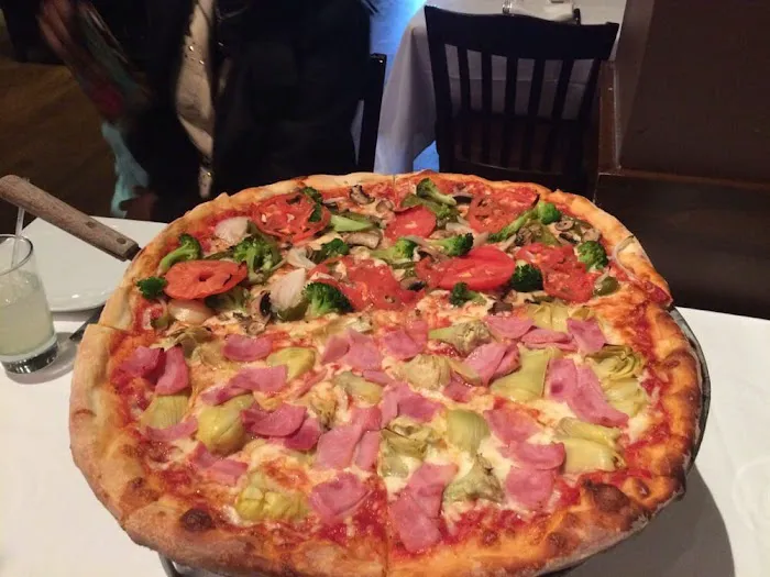 Aversano's Restaurant - Catering - Pizzeria 5