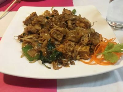 V.Thai 0