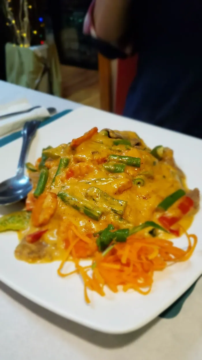 V.Thai 8