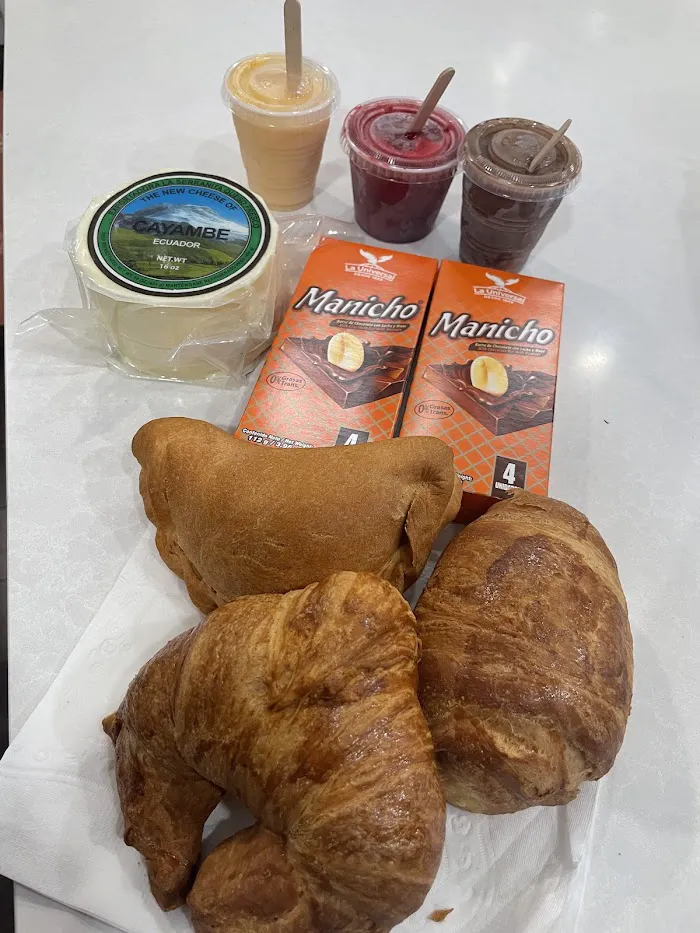 Sabor Ambateño Bakery Norwalk 8