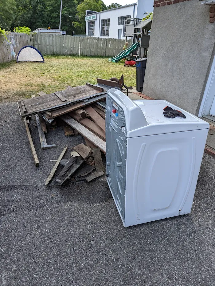 SJR Junk Removal & Sanitation 8